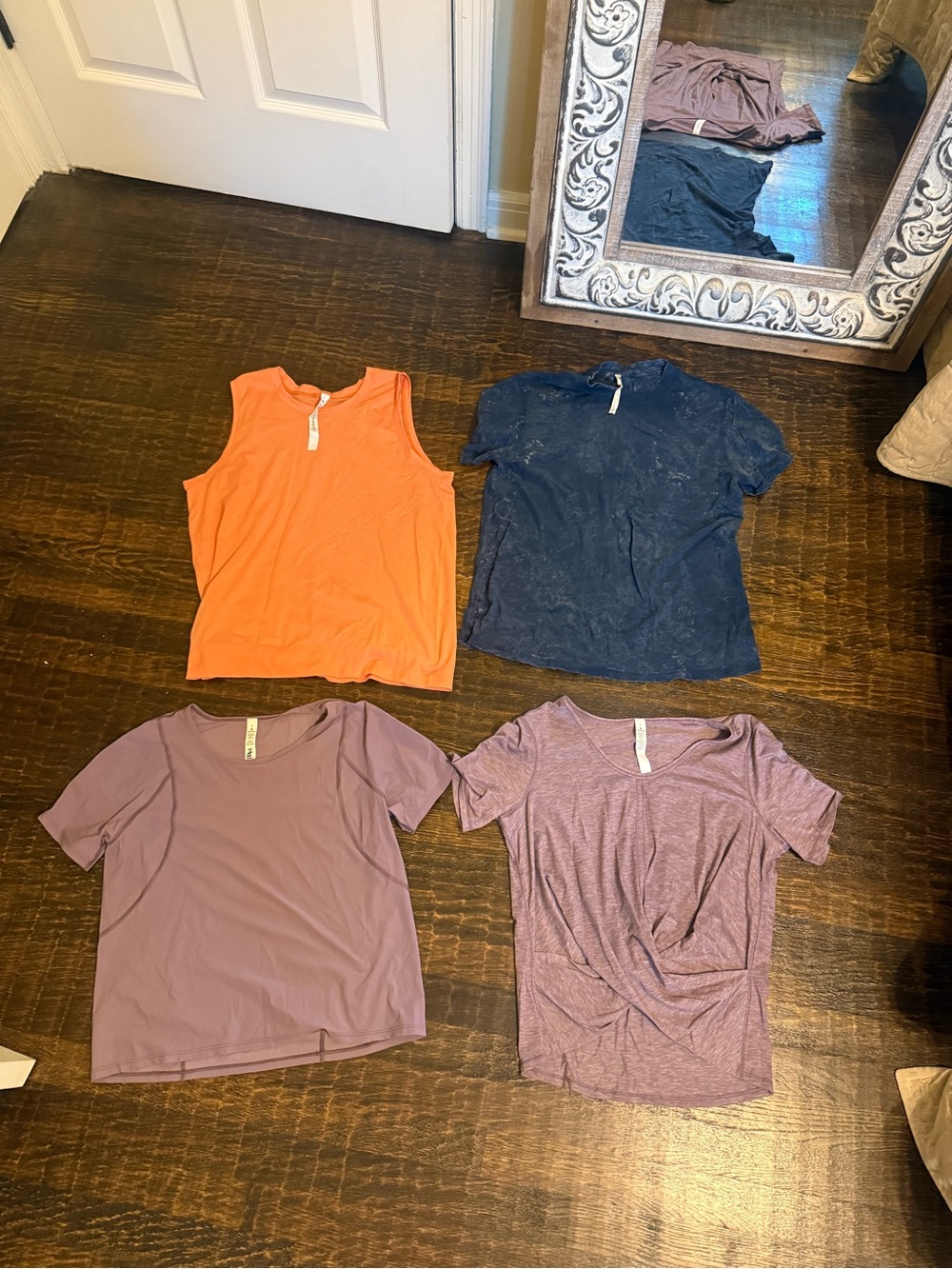 Bundle of 4 Lululemon shirts